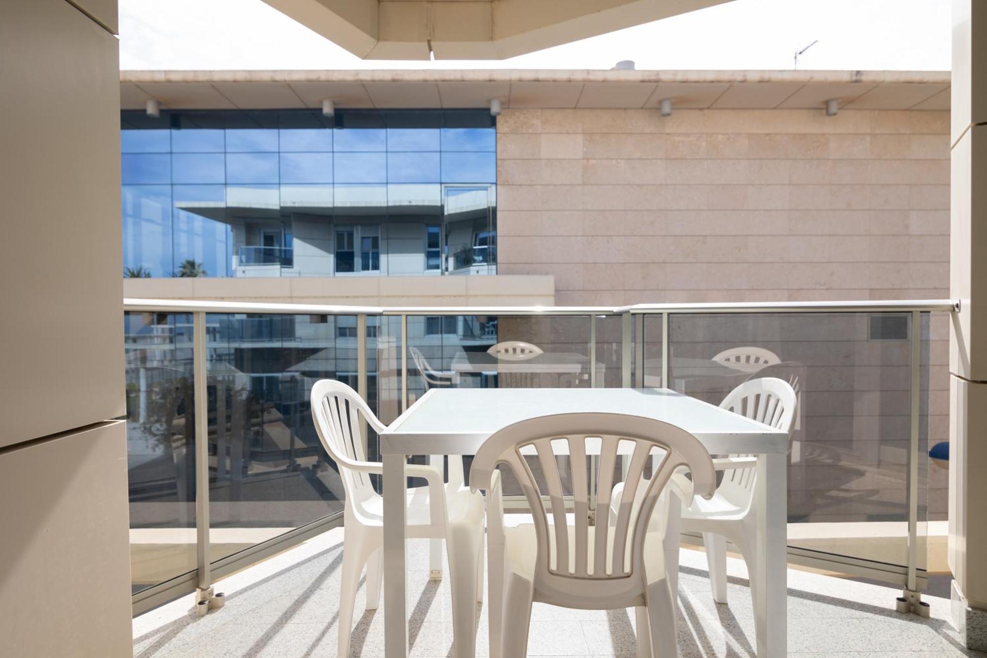Fivestepstosea - Beach Apartment Valenza Esterno foto