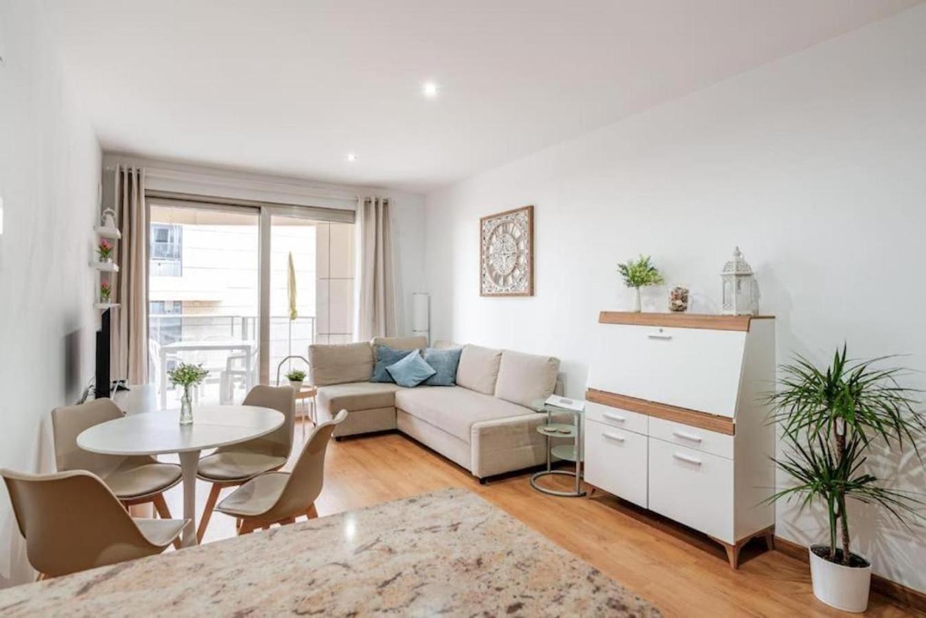 Fivestepstosea - Beach Apartment Valenza Esterno foto