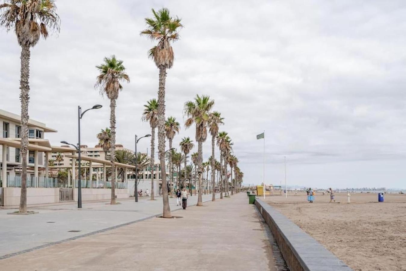 Fivestepstosea - Beach Apartment Valenza Esterno foto